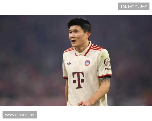 拜仁三人玩火金玟哉送空门笑纳